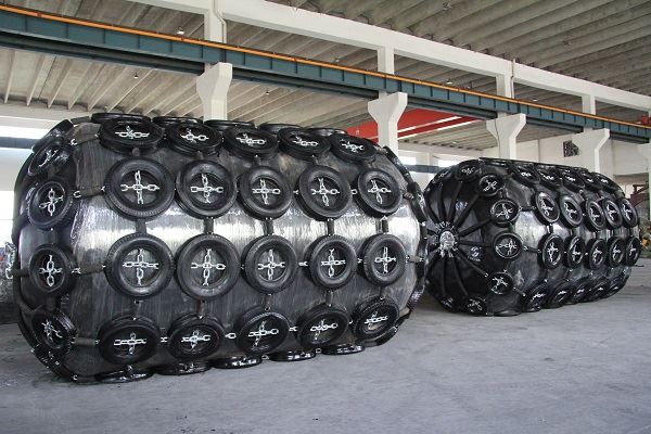 Polyurea Foam Fenders a rugged, high-efficacy flotation apparatus meticulously factory